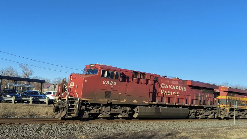 CP 8932